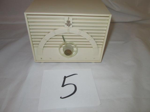 Emerson Model 811 Series B Radio