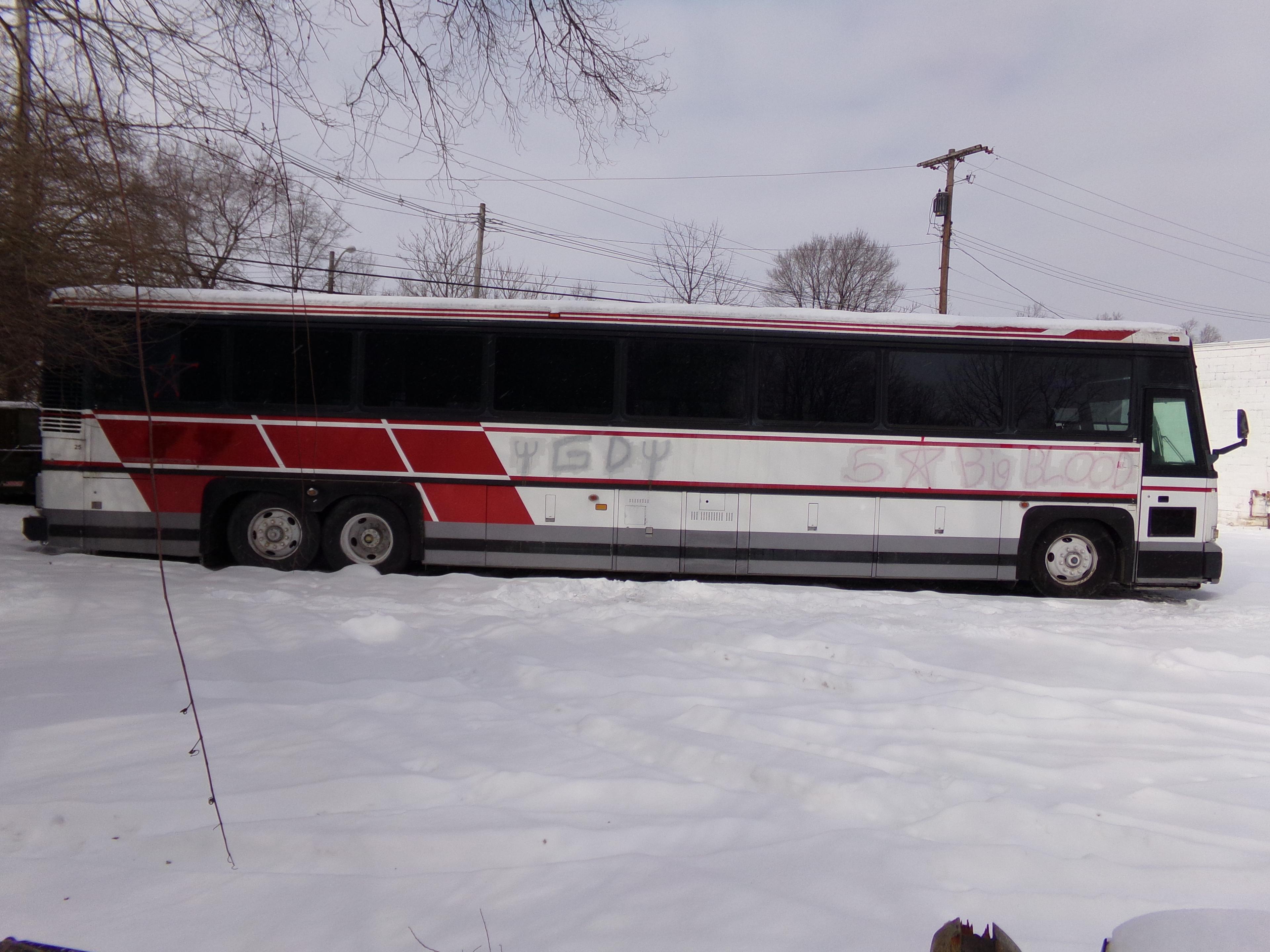 1993 MCI 102DL3 Bus