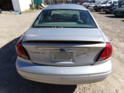 2003 Ford Taurus