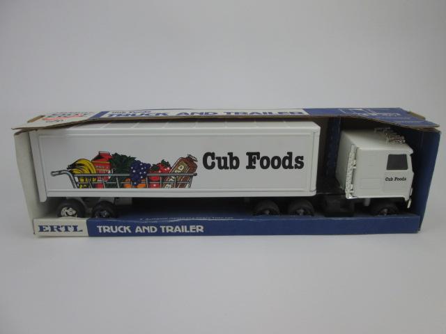 Ertl Cub Foods Truck and Trailer