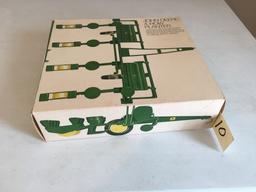 JD 4-ROW PLANTER NIB