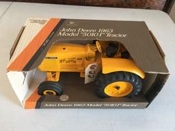 ERTL JD 1963 MODEL "5010 I" TRACTOR NIB