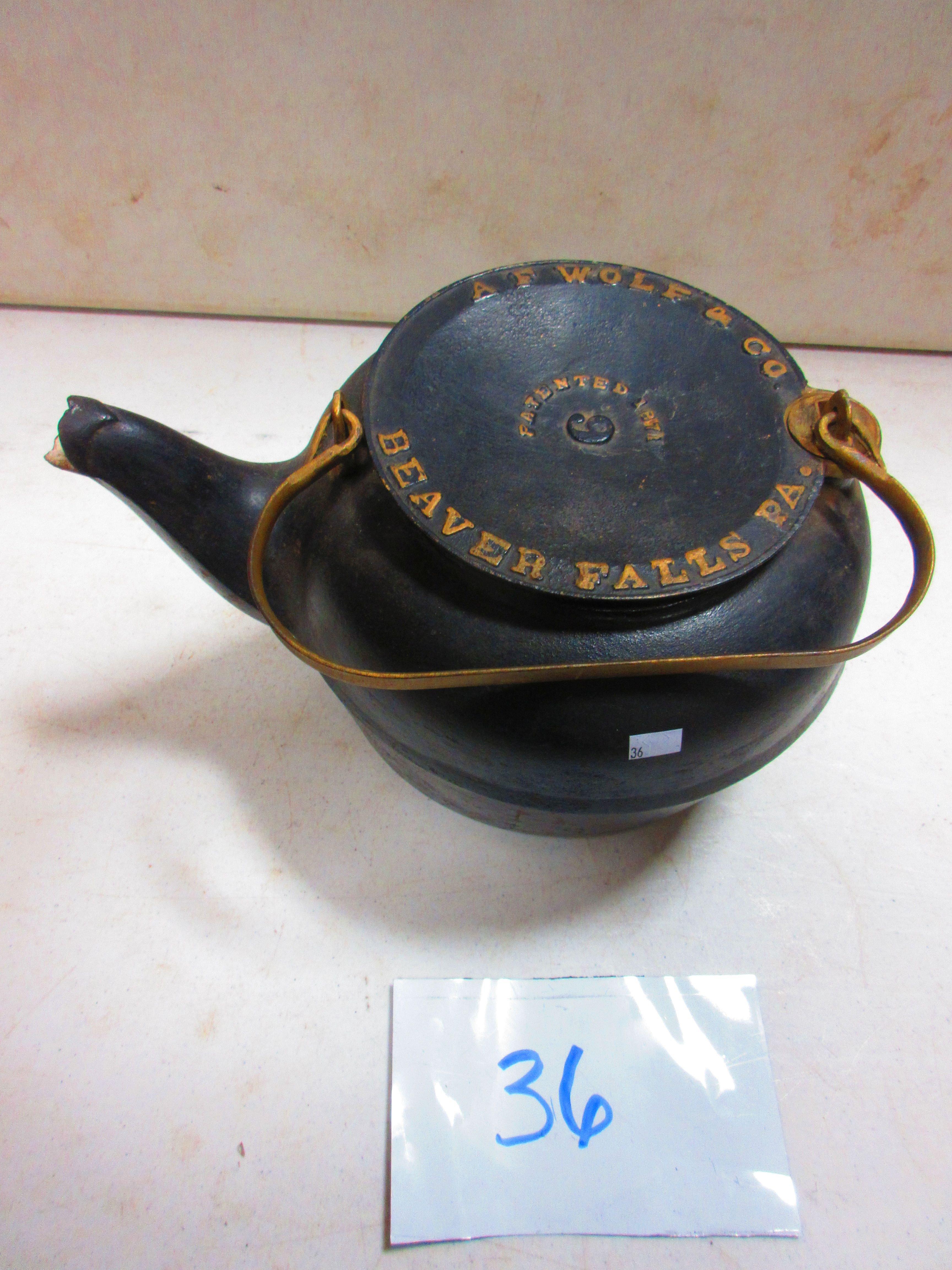A.F. WOLF & CO. BEAVER FALLS PA. # 6 CAST IRON KETTLE WITH HAANDFORGED BRASS HANDLE