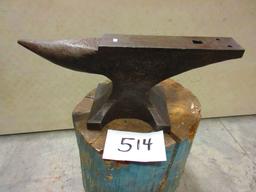 120 LB. ARM & HAMMER WROUGHT  ANVIL EARLY STYLE FEW CHIPS ON EDGE GOOD FLAT SURFACE NICE