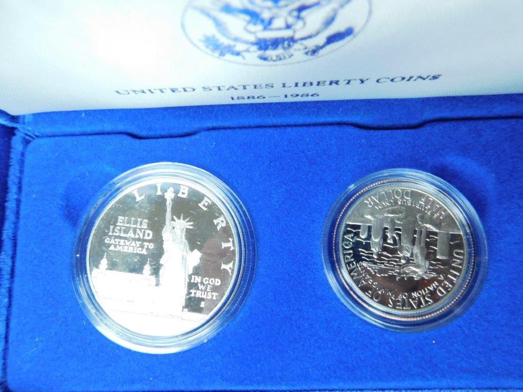 1986 STATUE OF LIBERTY COM. 2-COIN SET IN HOLDER PF