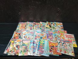 54 Wonder Woman comic books 271-320