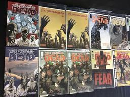 16 The Walking Dead comic books