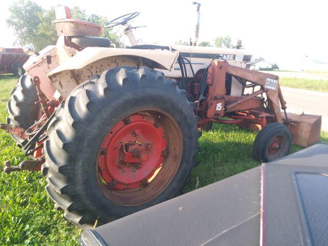 1967 Case-730-D-#8321268 - nice orig., case 65 loader, right off the farm