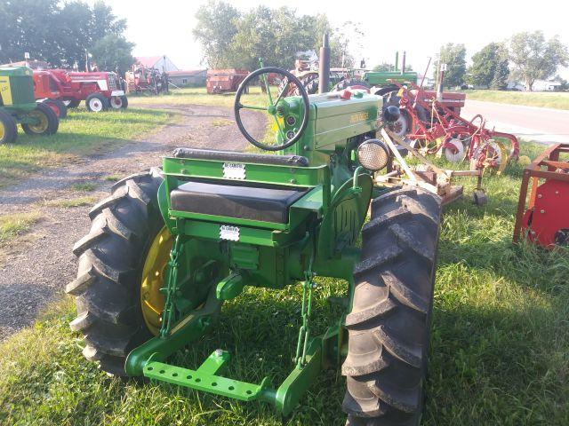 1949 JD-M-#26675 - new tires, lights