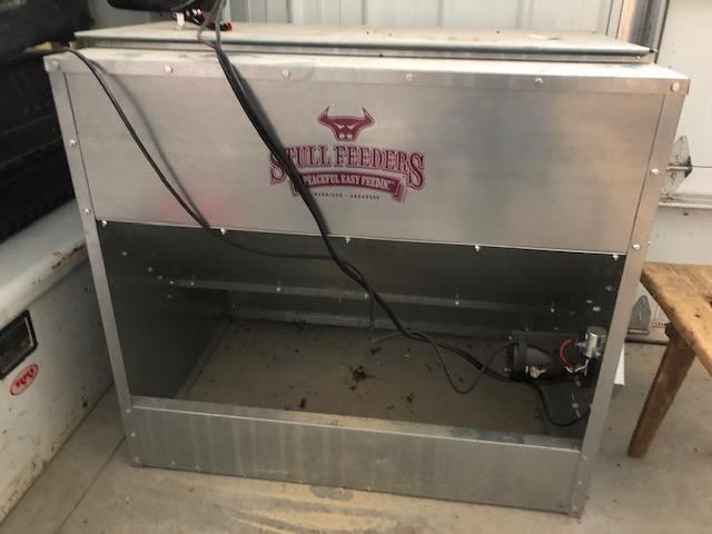 NEW Stull 600 pound auger fed grain feeder for UTV