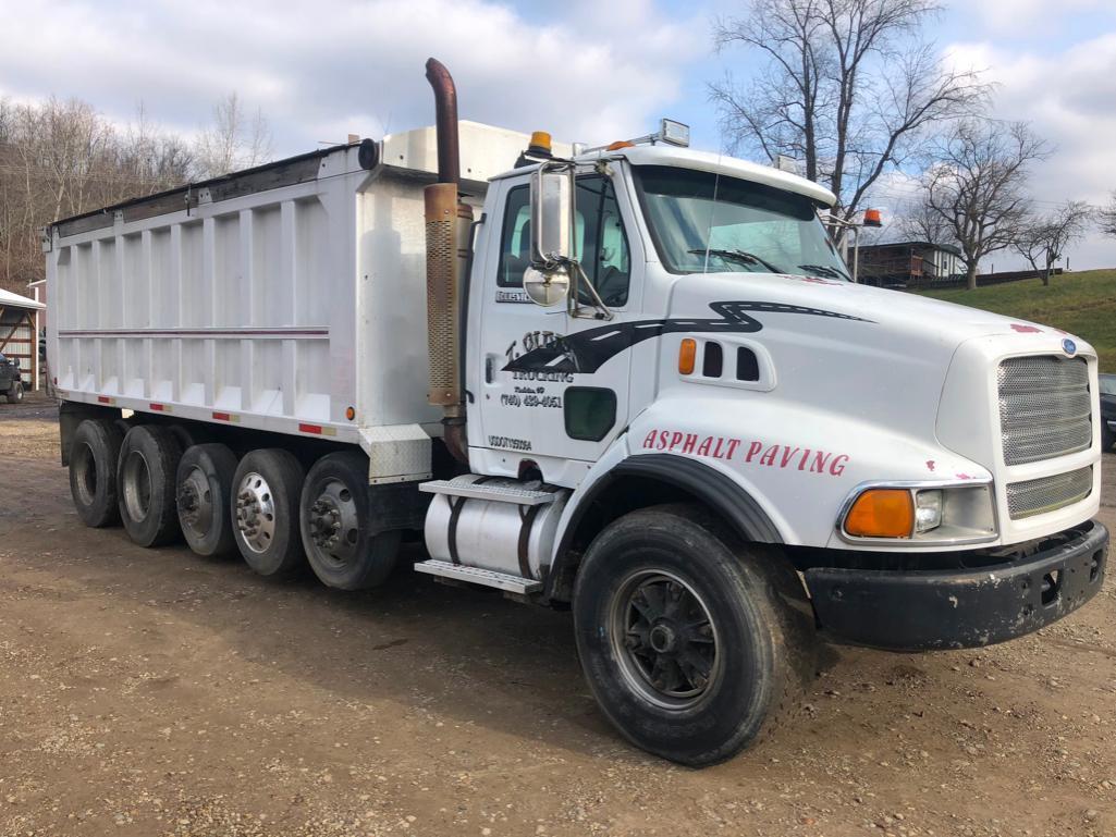 1997 Ford Louisville 6 axle dump truck (3688 hrs)