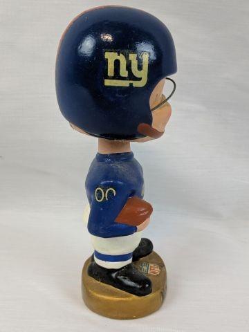 1967 New York Giants nodder, round gold base