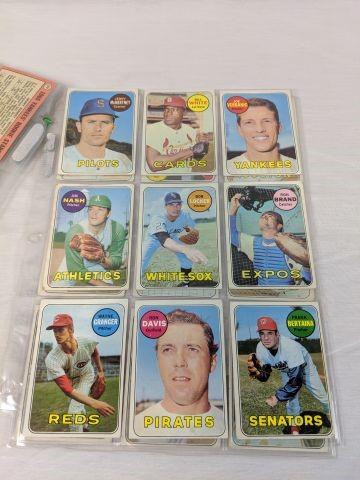 1969 Topps Baseball Card Lot of 35+