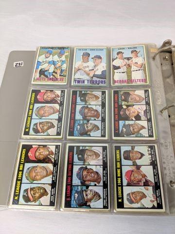 1956 - 1978 Baseball Binder - 300 Cards w/HOFers