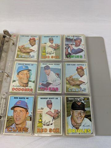 1956 - 1978 Baseball Binder - 300 Cards w/HOFers