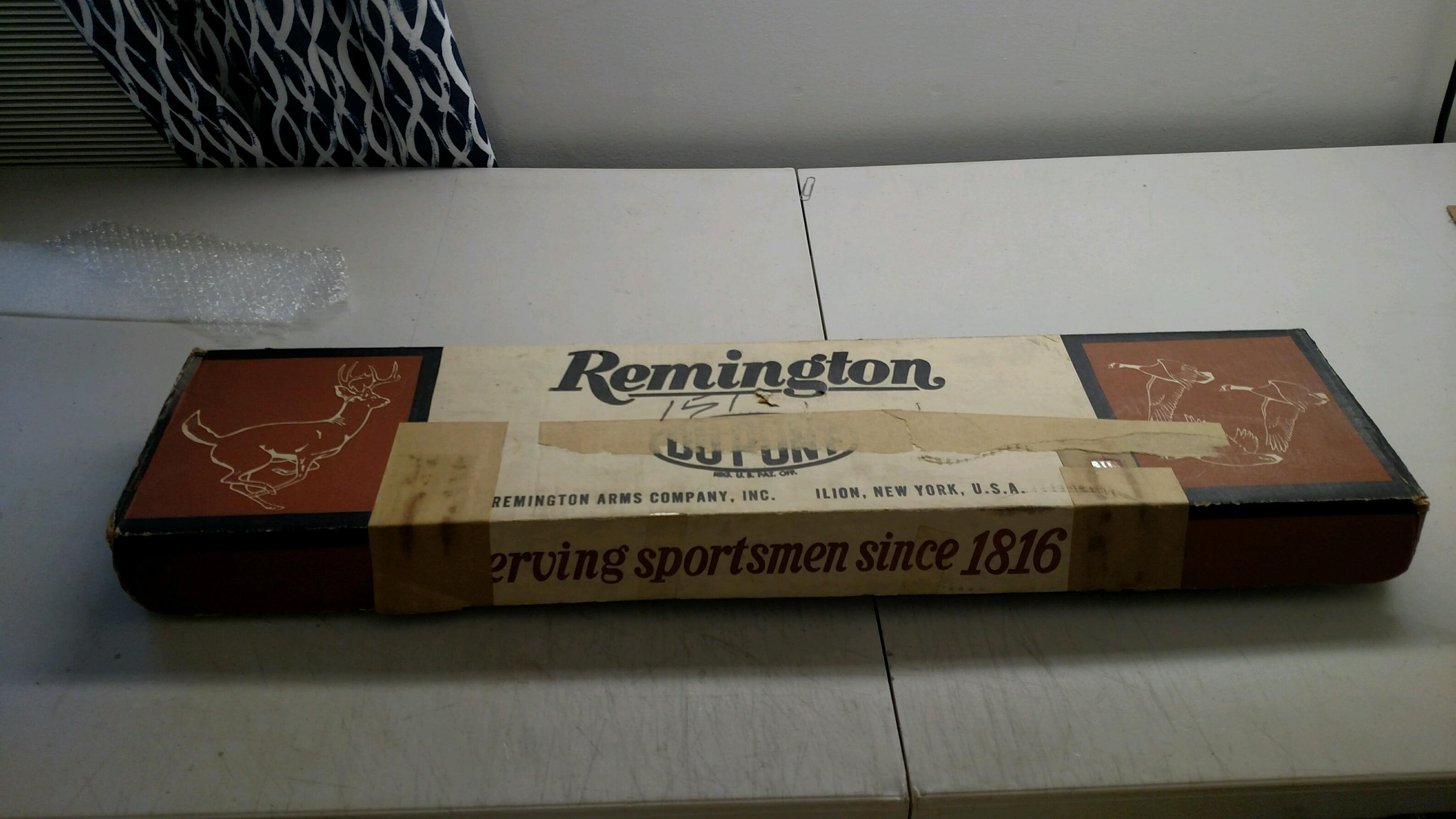 Remington    Mod 1100    16 GA    26"    Mod    SN: 484016W    Condition: L