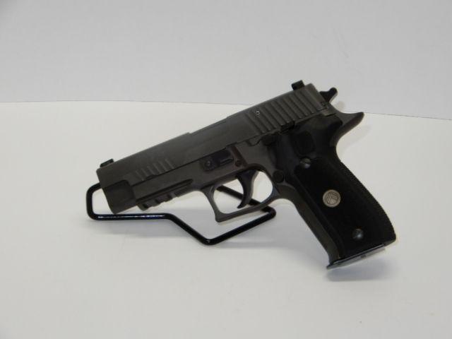 Sig P226, 9mm