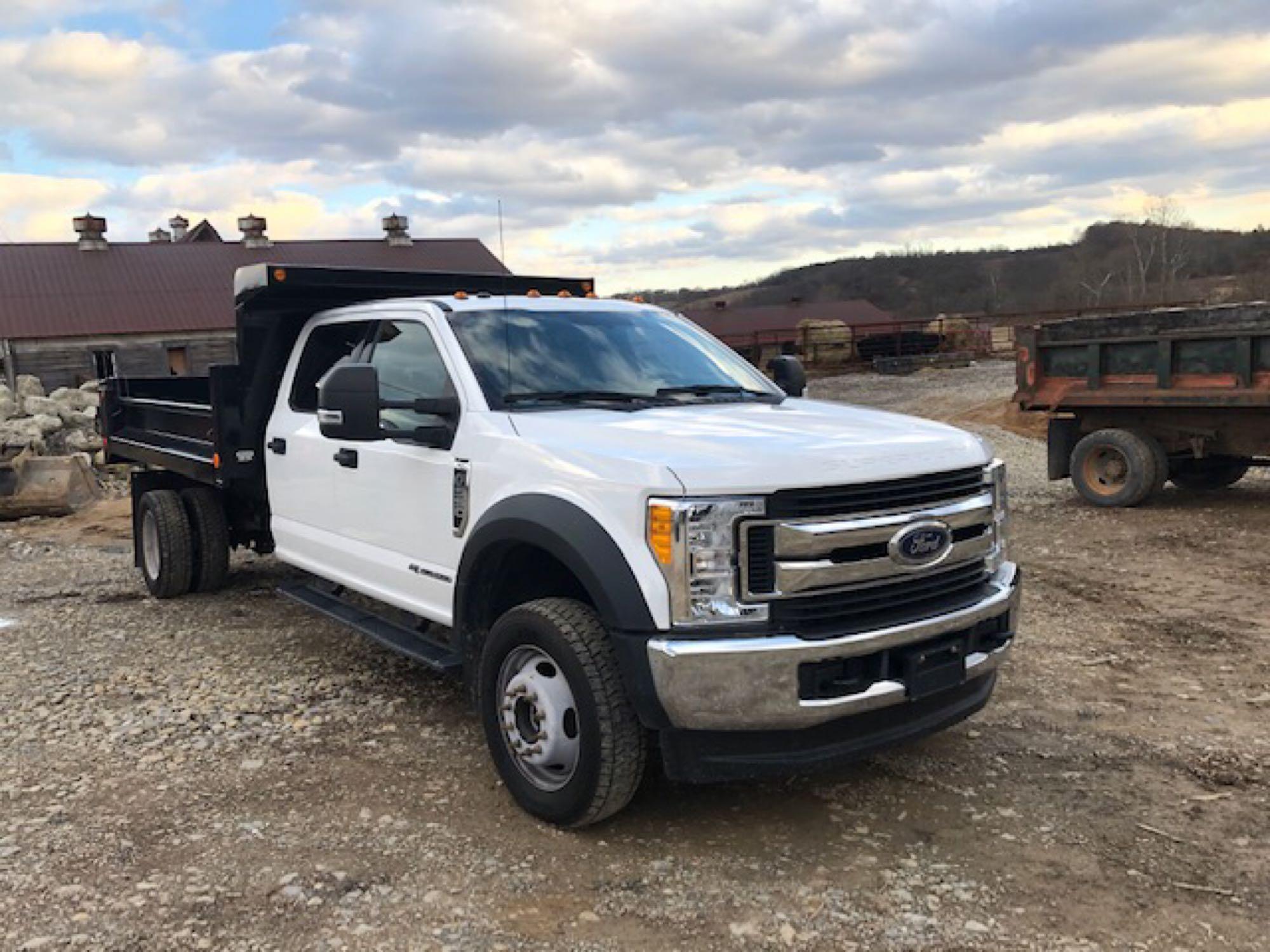 2017 Ford F550 4x4, 6.7 L Powerstroke Superduty work truck w/dump bed, 13,580 miles, dump bed in