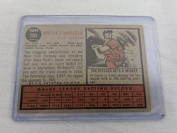 Mickey Mantle Topps 1962 card #200