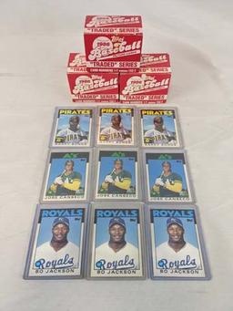 1986 Topps traded sets (3), Bonds (Rookie)