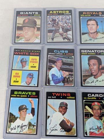 1971 Topps baseball lot of 17: With Dave Concepcion