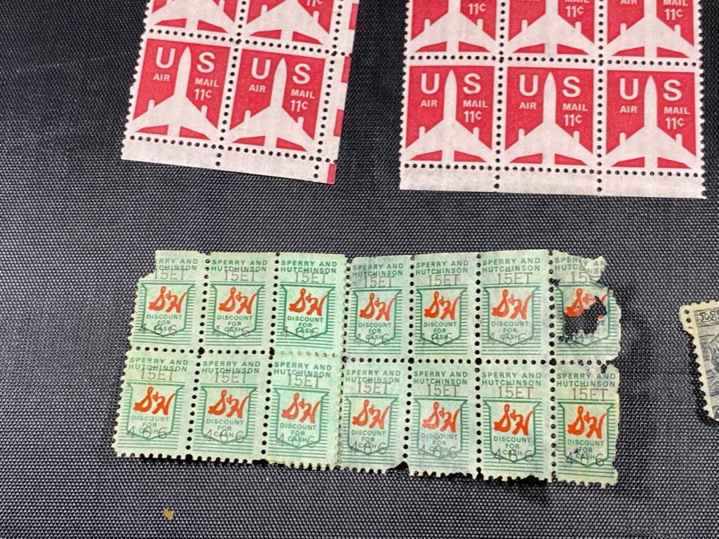 Lot of assorted stamps