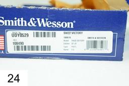 Smith & Wesson    Mod SW-22    Victory    Cal .22 LR    5½"    SN: UDY0529    2 Mags    Condition: L