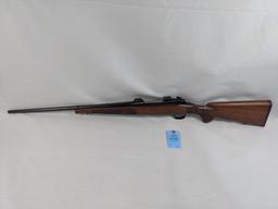 Winchester    Mod 70 XTR    Featherweight    Cal .257 Roberts    SN: 61552638    Condition: 90%