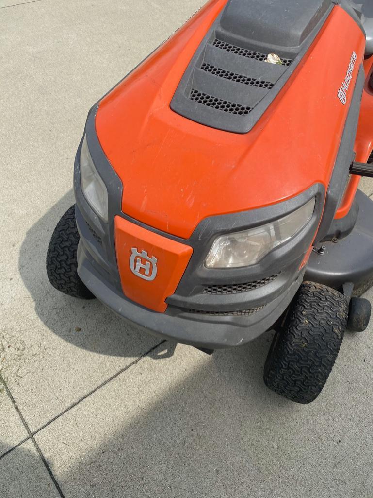 Husqvarna Model YTH21K46 Riding Lawn Mower