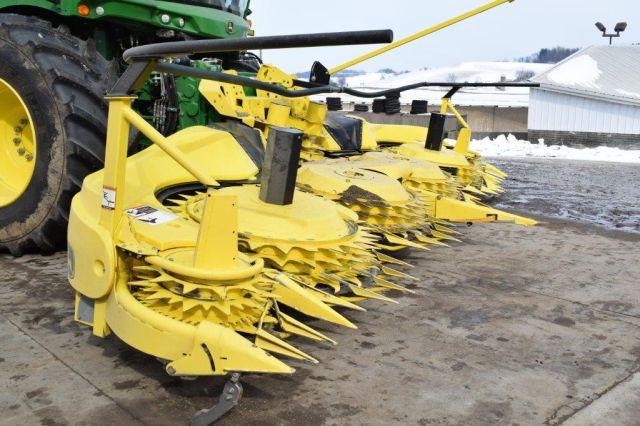 ’17 JD 770 10 row corn head