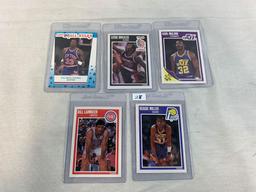 (5) 1989-'90 Fleer Basketball HOF / Stars Card Lot w/ Miller-Lambeer-Malone