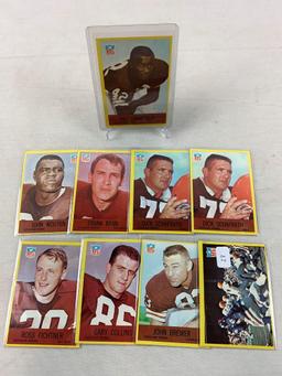 Nine 1967 Philadelphia Brand Cleveland Browns Football Cards - Browns v Giants, Brewer, Collins, Fic