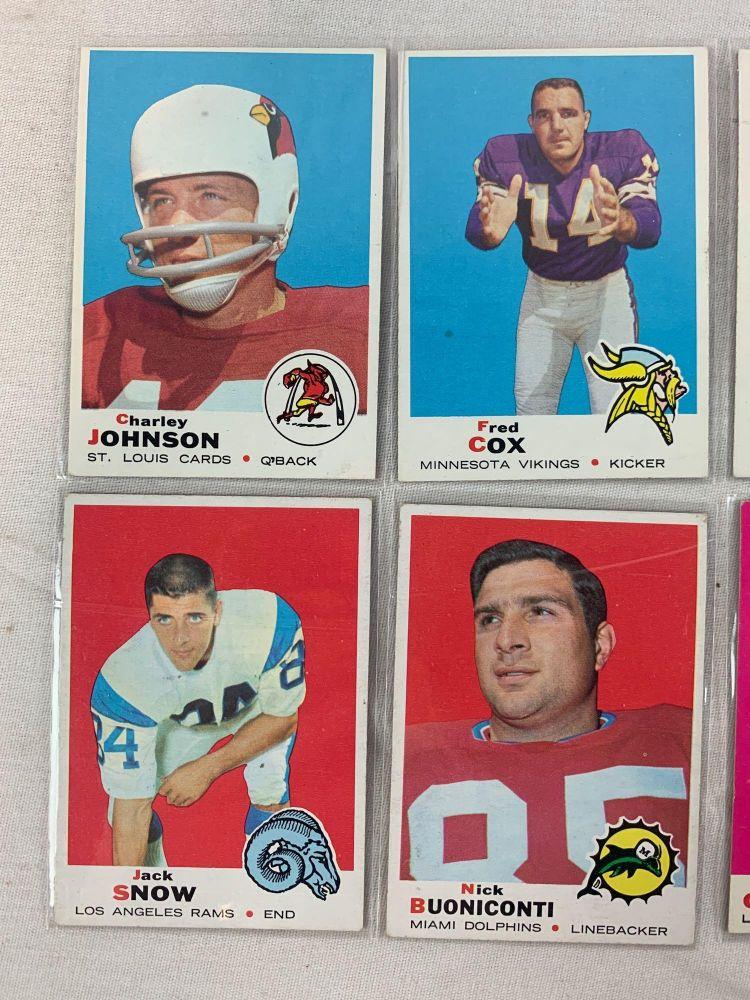 1969 Topps football lot w/ Bart Star plus 7 cards