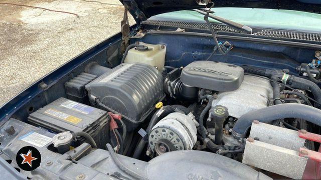 2000 Chevy 3500 HD Dump Truck