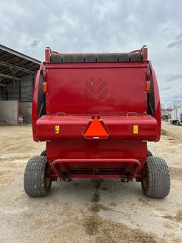 2014 New Holland 560 Round Baler