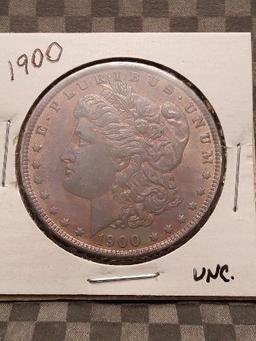 1900 MORGAN DOLLAR BU TONING