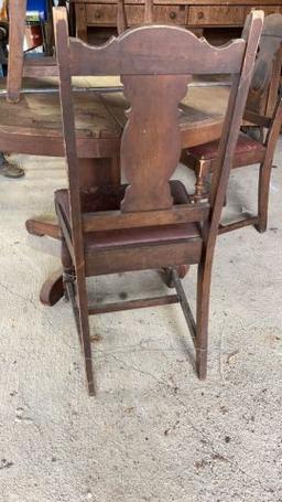 Pedestal table with 4 chairs