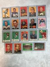 (19) 1959-61 Topps Football Cards w/ hall of famers