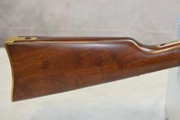 Henry  Mod H004MDD Deluxe  Cal .22 Mag.