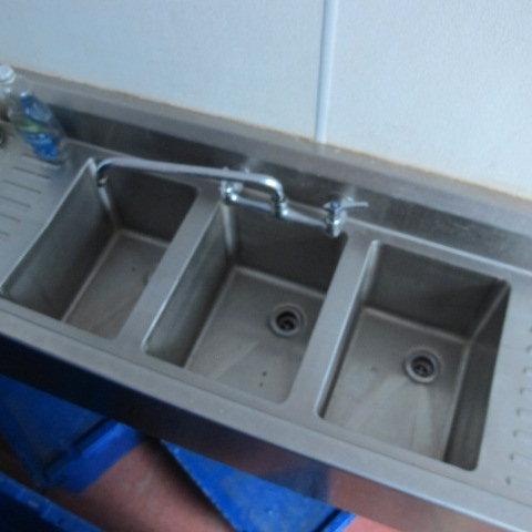 3 compartment sink