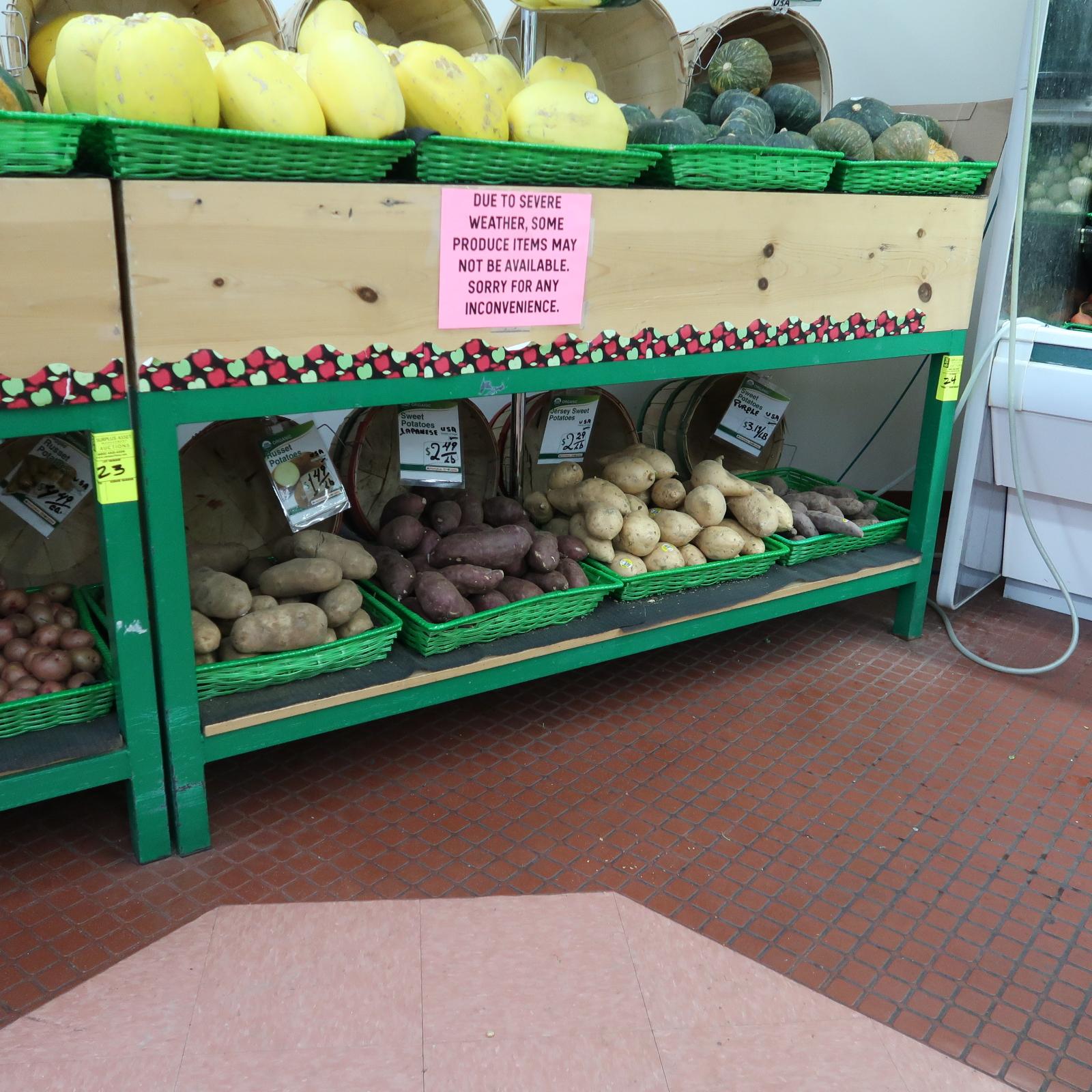 produce merchandising display