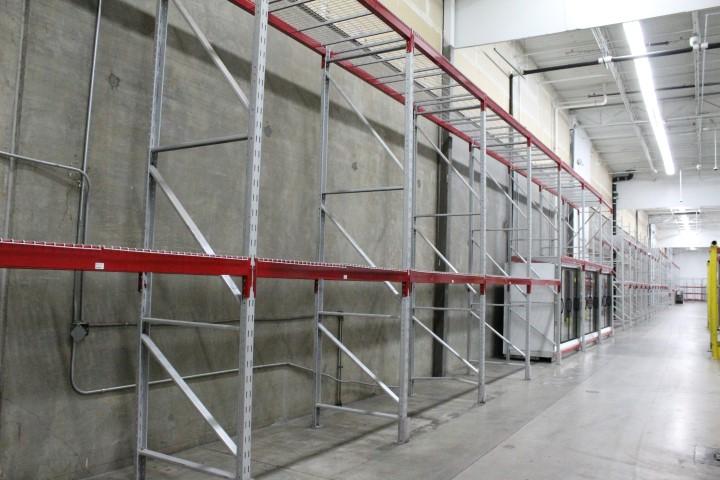 Pallet Racking. 30 Sections, 90" Beams, 14'x44" Uprights