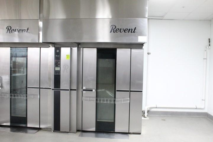 Revent Gas Double Rack Oven. 343000 BTU/H, 208 Volt, 3 Phase - Model # 724 G CG - Serial #  U08-2431