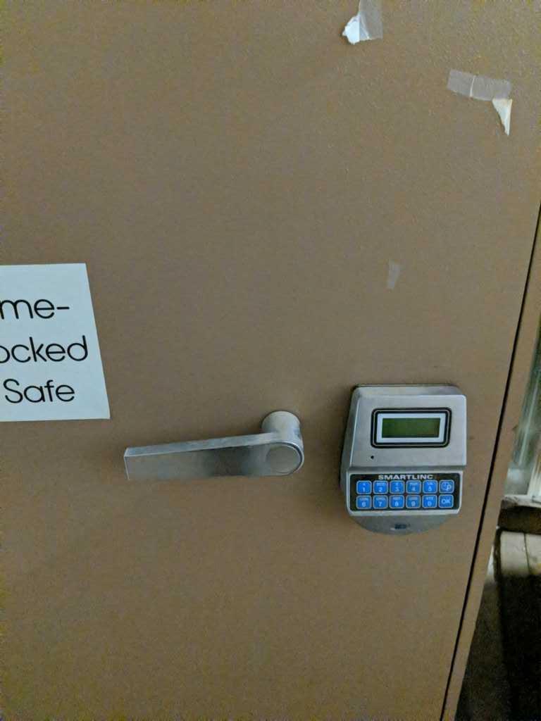 Time lock safe