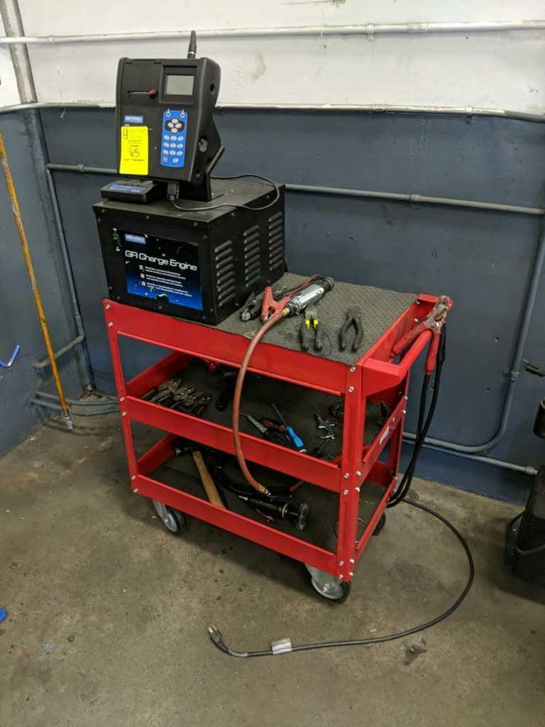 Midtronics GR charge engine with cart and tools