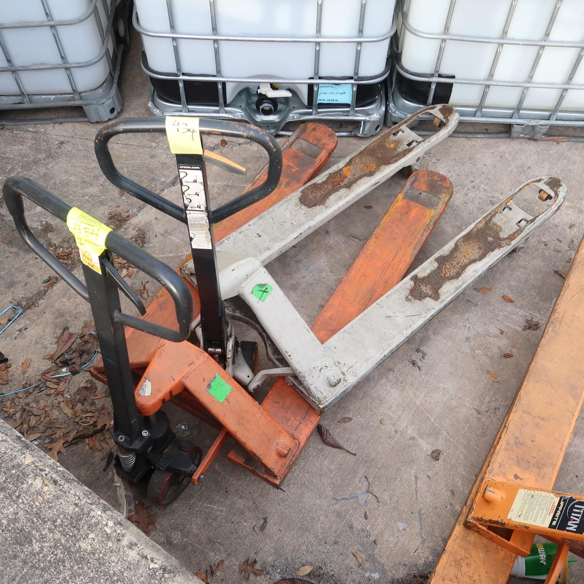 pallet jacks