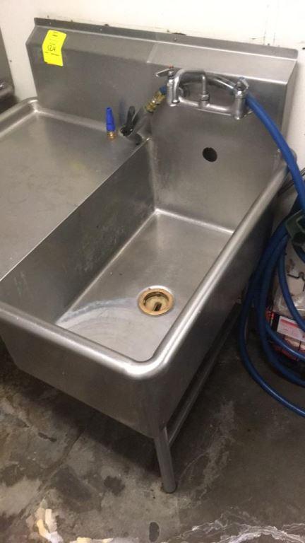 Single Basin Sink W/ EcoLab Foaming Station