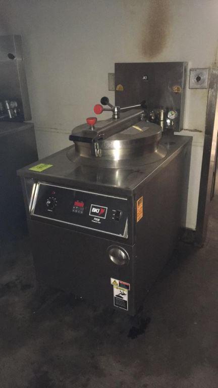 BKI Pressure Fryer