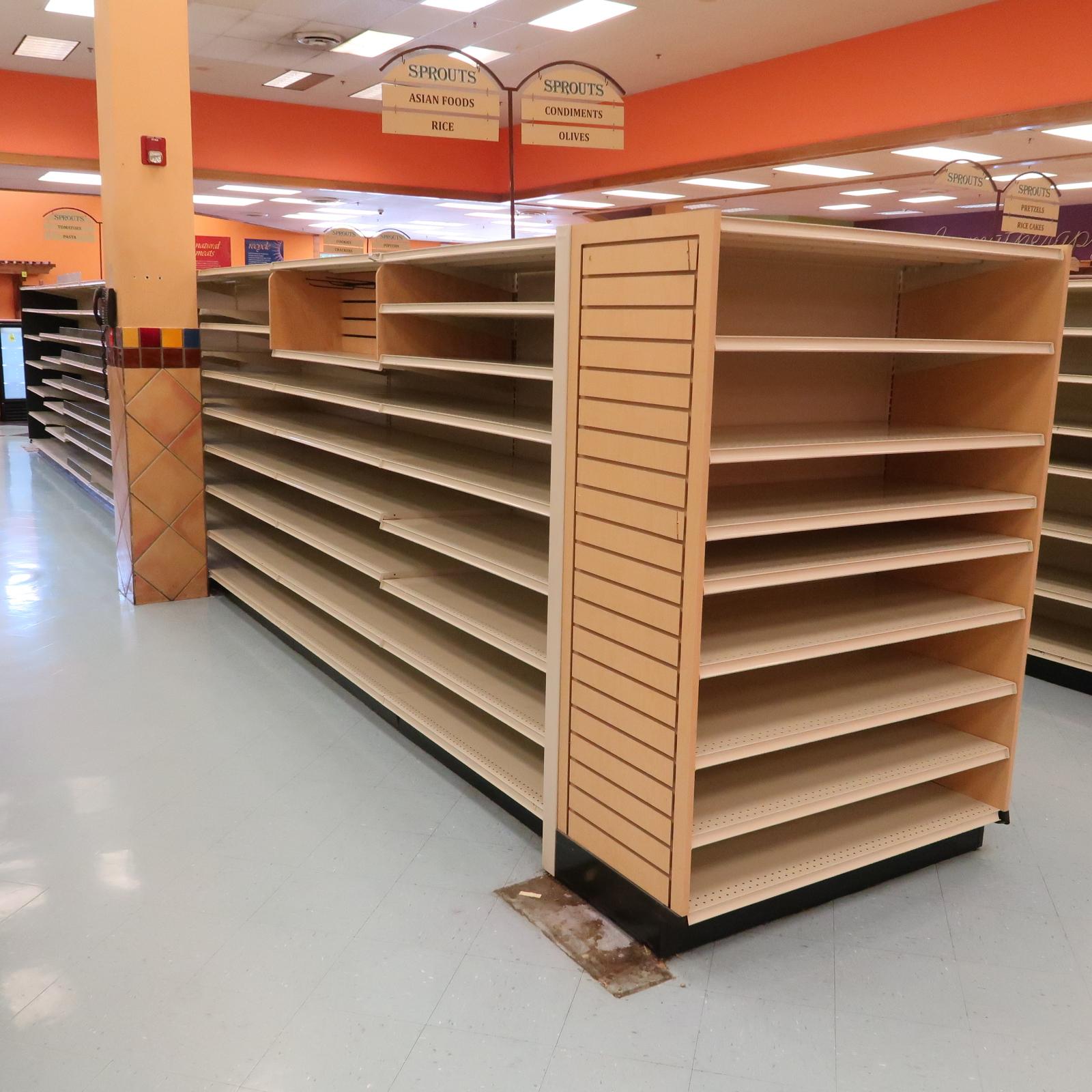 Lozier gondola shelving, 36' run + 4' endcap