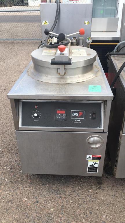 BKI Pressure Fryer